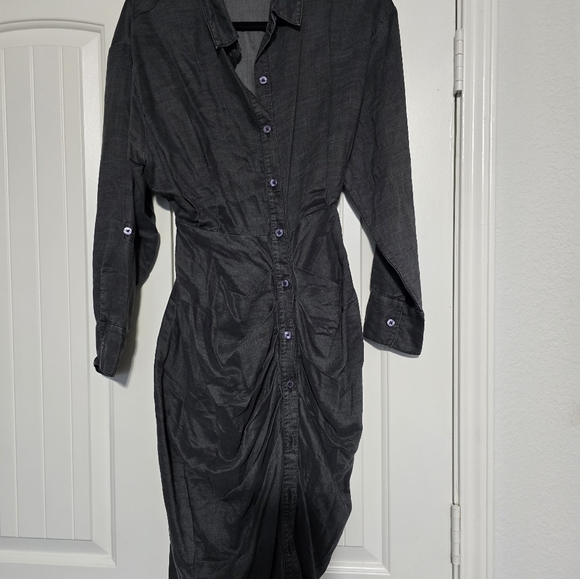 Dress - Picture 3 of 3